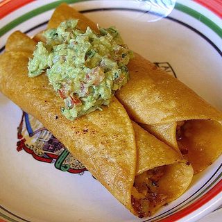 Taquitos dorados